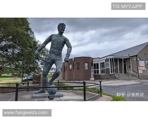 足球明星瘦子是谁他在场上的表现和个人生活揭秘