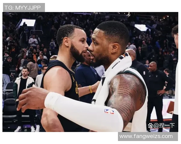 勇士队与国王队激战正酣NBA季后赛精彩对决引发球迷热议 勇士队与国王队激战正酣NBA季后赛精彩对决引发球迷热议